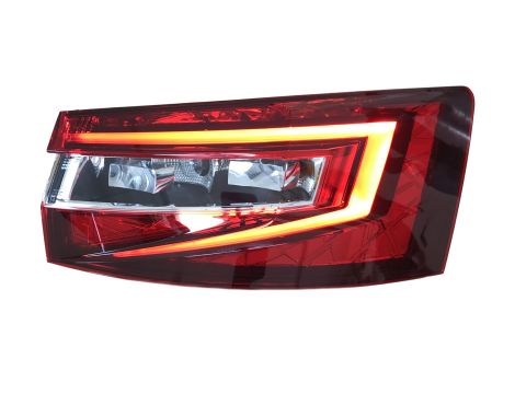 4X NEW OE REAR LAMPS LEFT + RIGHT SKODA SUPER B 3V5945207 - 4